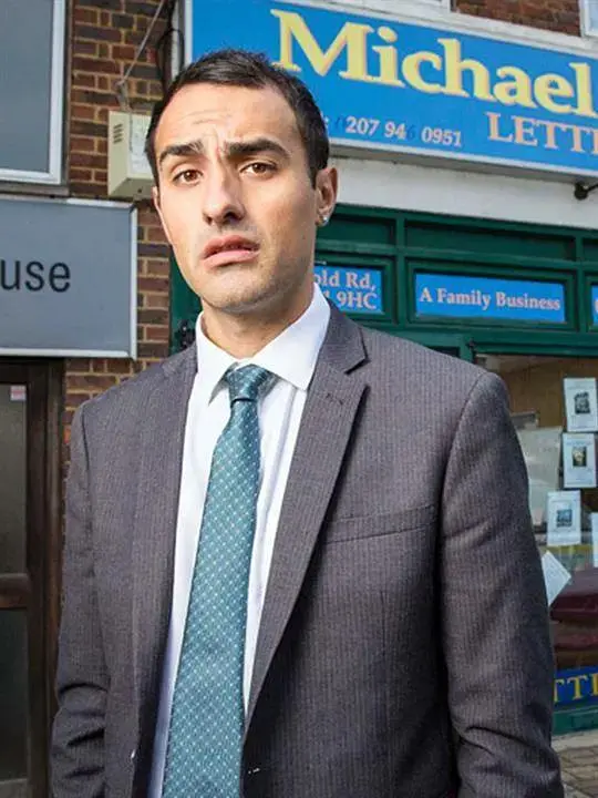 热血废柴中介第一季 免费在线观看