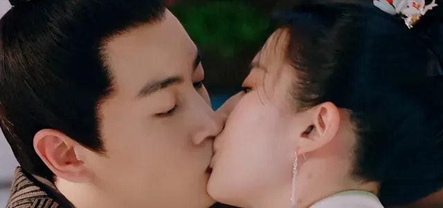 杨幂陈晓伪预告爆火全网，《不为人知的故事》成现象级剪辑事件 相关图片